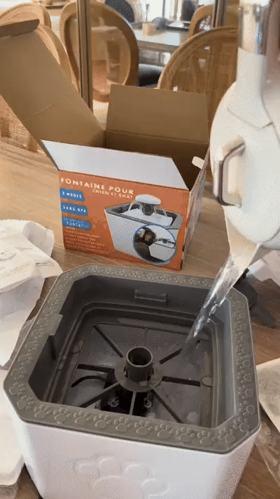 Preparación de la fuente de agua automática para mascotas